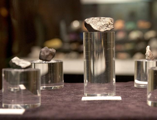 Wisconsin residents saw a spectacular display of color and light in the sky when a meteor blazed through the atmosphere the night of April 14. Days later, individuals from Livingston, Wis., where the meteorite landed, loaned the six fragments to the UW Geology Museum for display.