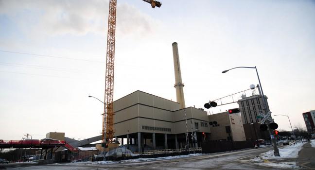 UWs Charter Street power plant will convert from coal to natural gas instead of biomass, Gov. Scott Walker announced, angering some biomass advocates.