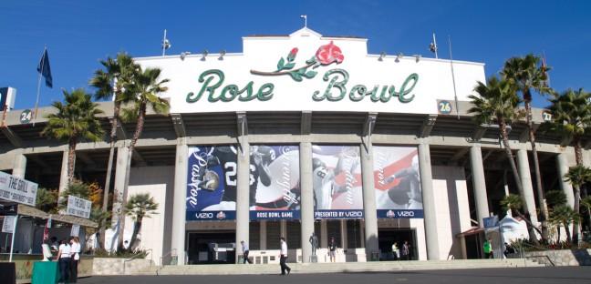 The UW Athletic Department currently covers the traveling expenses for Rose Bowl student athletes to fly 