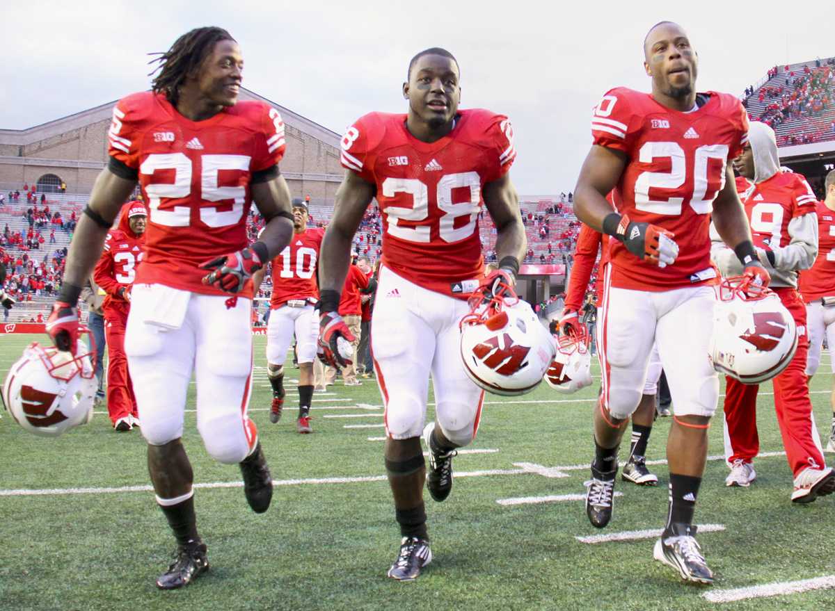 Montee Ball # 28 Wisconsin Badgers RB  Wisconsin badgers football,  Wisconsin badgers, Ncaa football