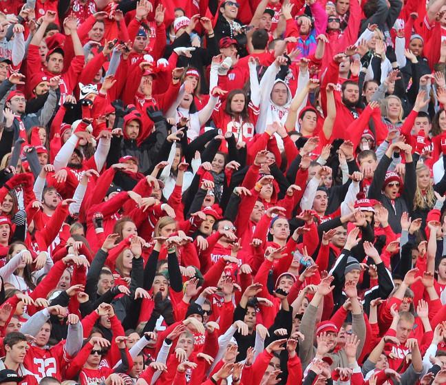 15-year-old Hawkeyes fan punched in face at Camp Randall, suspect at large