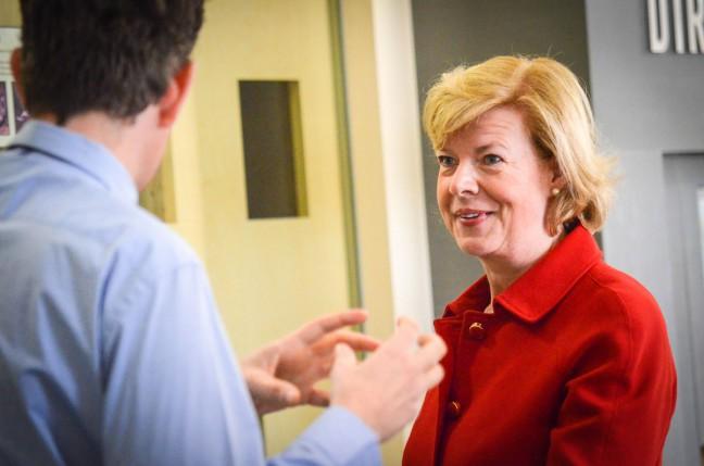 Baldwin visits UW lab, speaks to research budgets