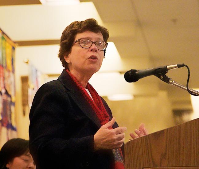 Blank speaks at Rotary Club on budget cuts, tuition