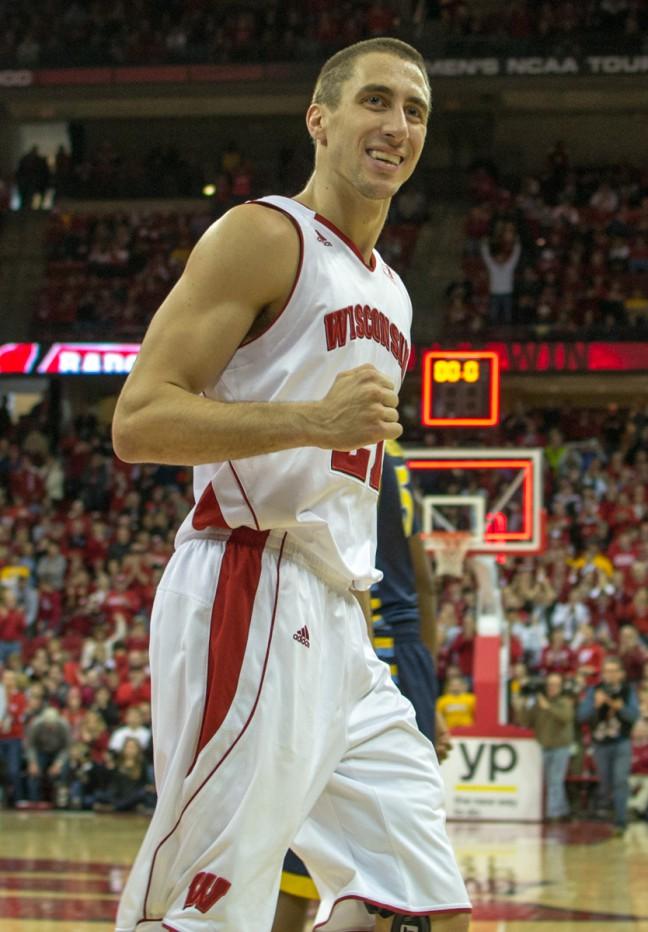 Wisconsin+receives+No.+2+in+NCAA+Tournament%2C+plays+American+Thursday