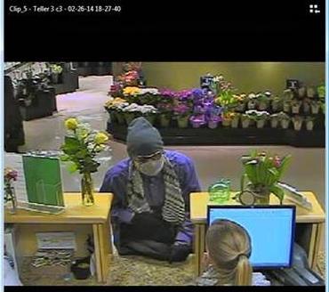 Police suspect link between two separate Associated Bank robberies