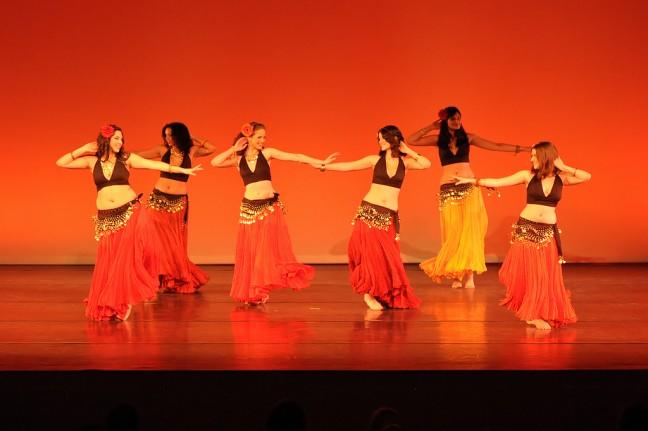 Move that belly: UW Bellydancing brings stylish moves to Madtown 