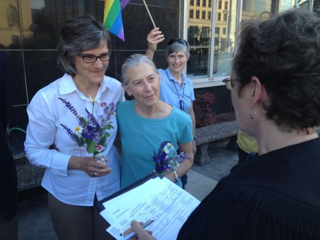 Wisconsin+same-sex+marriage+ban+struck+down