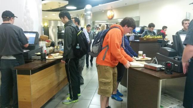 Student accidentally pays $10 for bagel, banana