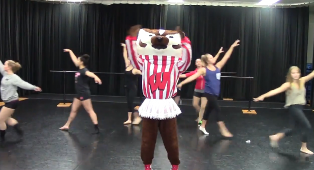 Bucky Badger dances in Big Ten mascot parody of Taylor Swift single