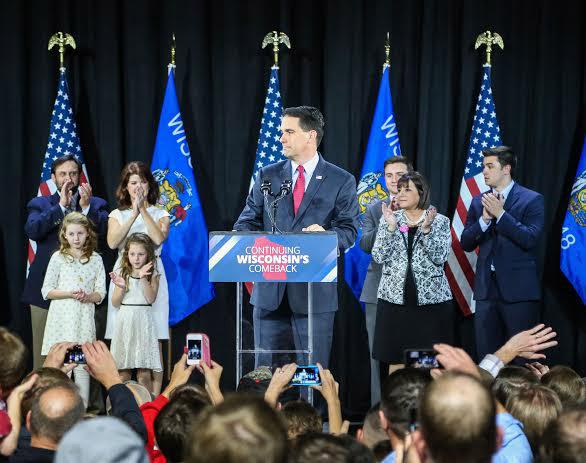 Gov. Scott Walker continues hinting at his 2016 presidential plans, but his Oval Office dreams may best be served as vice president of the United States. 