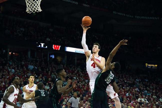 No. 6 Wisconsin comes away with overtime win over Michigan