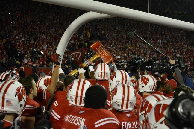 Badgers+punch+ticket+to+Big+Ten+championship+game+with+defeat+of+Minnesota