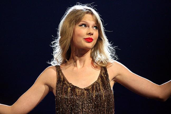 Taylor Swift at Speak Now Tour Hots Sydney, Australia 2012