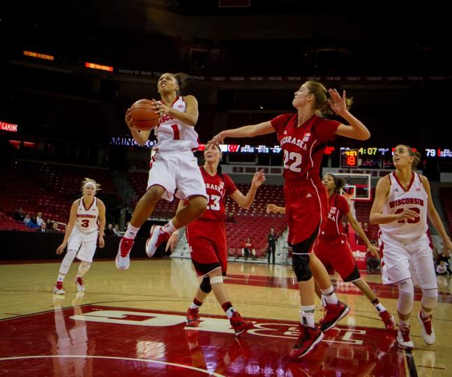 Womens+basketball+unable+to+overcome+first-half+defensive+struggles+against+Nebraska+