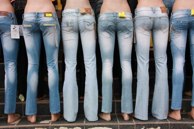 UW student swindled out of selling two pairs of stupidly expensive jeans