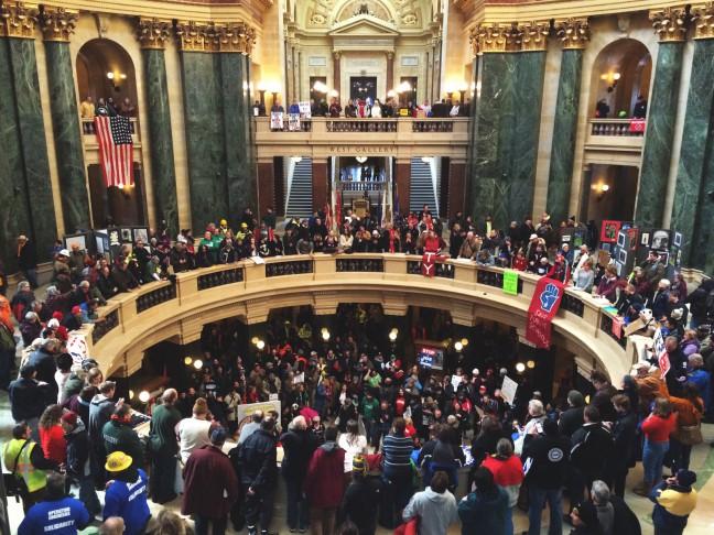 Senate committee approves right to work bill as 2,000 protest at Capitol