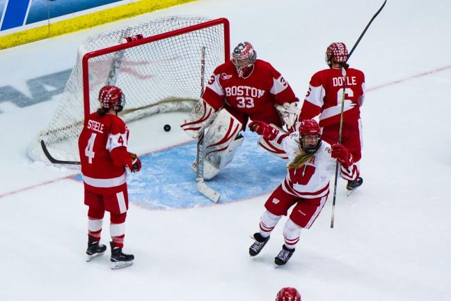 Womens hockey: Badgers crush Terriers to advance to Frozen Four