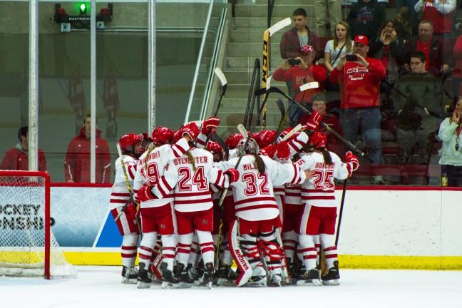 Women’s hockey: Badgers complete season sweep over conference opponent St. Cloud State