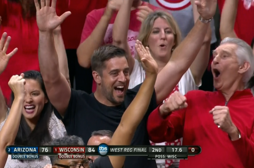 Twitter: Aaron Rodgers playfully calls out Wisconsin star Sam