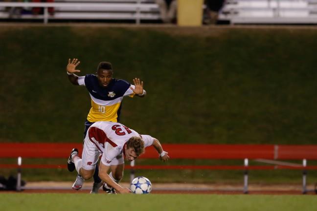 Mens soccer: Badgers fall to Wolverines in hard-fought game