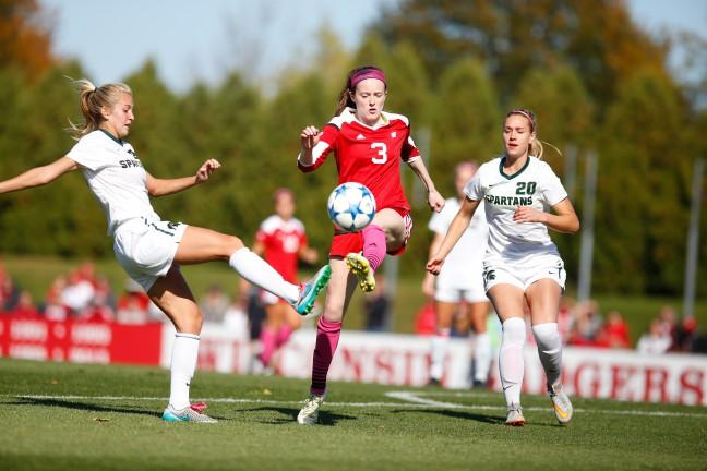 Womens soccer: Wisconsin junior midfielder Rose Lavelle named semifinalist for MAC Hermann Trophy, called up for U.S. National Team stint