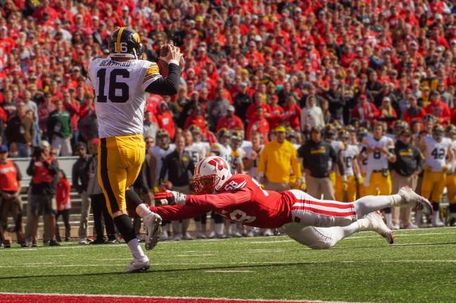 Football%3A+Badgers+fall+short+in+defensive+battle+with+Hawkeyes