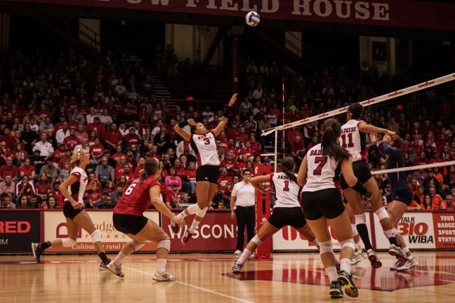 Volleyball: Four straight wins propel Wisconsin toward series with Minnesota