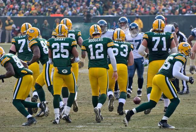 Packers Aaron Rodgers fills void that politicians leave behind