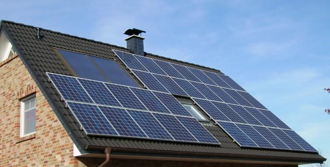 Dane County shoots down proposed fee increase for solar panel users