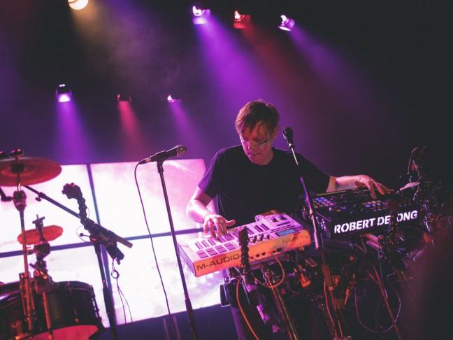 With deep-rooted lyricism, barrage of instruments, Robert DeLong gives one-man band new meaning
