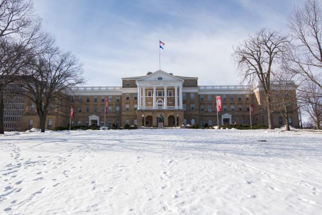 Braving the storm: What does it take for UW to issue a snow day?