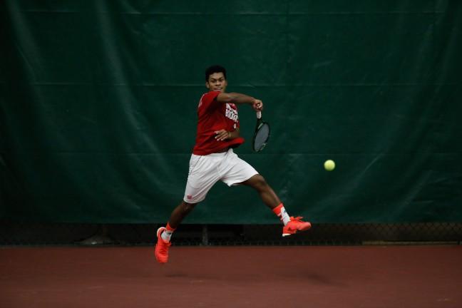 Mens tennis: Badgers to face two beatable opponents during final weekend