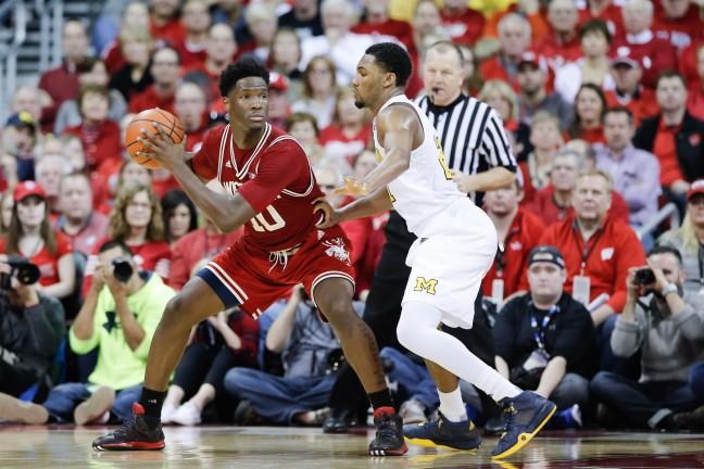 Mens basketball: Hayes named first-team All-Big Ten, Happ conference freshman of the year