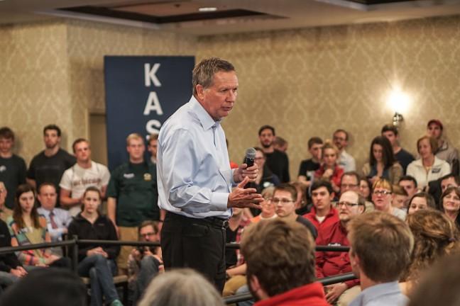 Kasich brings centrism to Madison town hall event