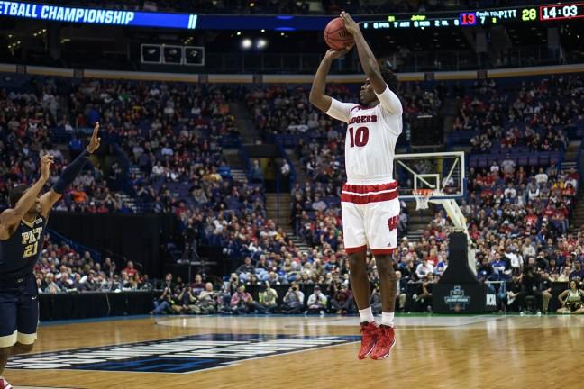Mens basketball: Two familiar faces stand where Wisconsin couldve been