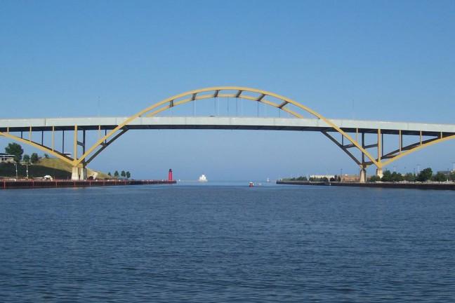 Hoan+Bridge+in+Milwaukee%2C+WI