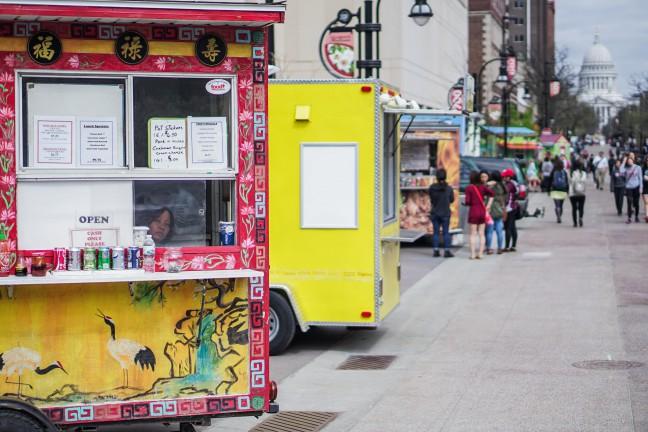 Electric Eats campus food truck serves last meal of semester, set to return in spring