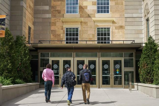 Shortened library, Union hours contradict heightened student need for study spaces in largely online campus
