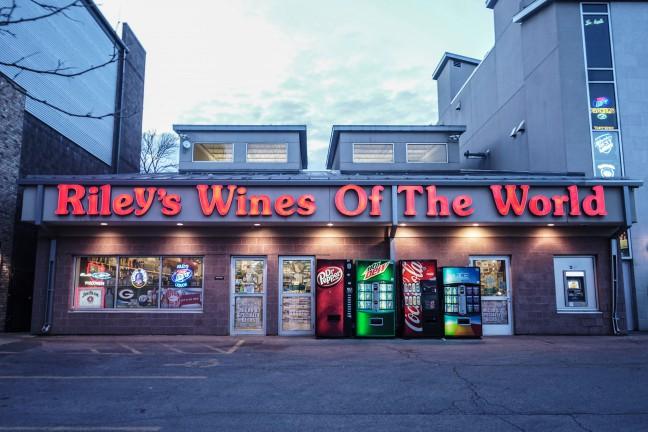 MPD responds to robbery at Rileys Wines of the World
