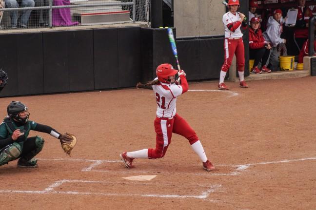 Softball%3A+Badgers+start+Big+Ten+play+with+hopes+of+finishing+atop+conference