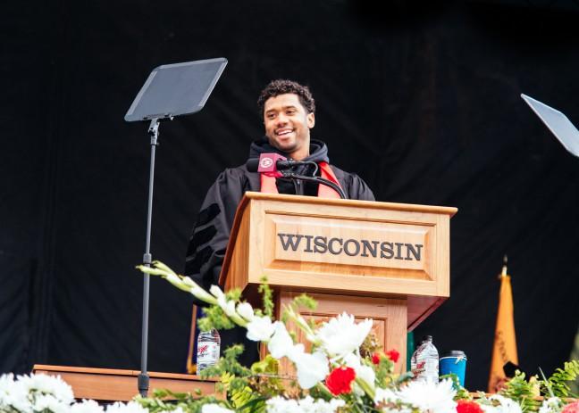 Russell Wilson offers three pieces of advice to 2016 UW graduates