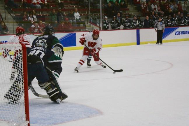 Meanwhile, the women's hockey team returned to the Frozen Four for the third straight season with a 6-0 victory of Mercyhurst.
