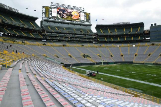 Football: Wisconsins love for football showcased by historic game at Lambeau