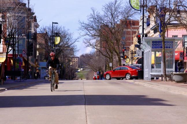 City of Madison seeks input for State Street pedestrian mall experiment