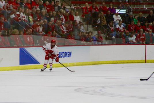 Womens Hockey: Badgers sweep Golden Knights in another dominant display