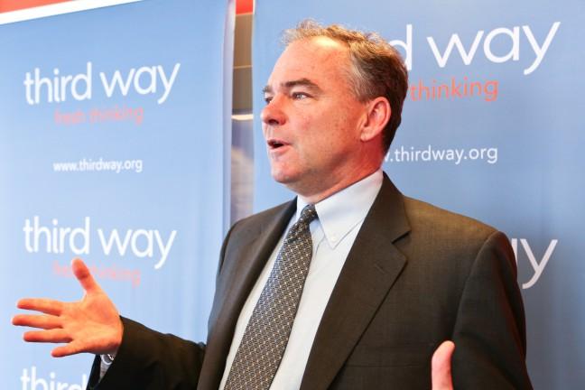 Kaine discusses economic strategies, bashes Trump at Milwaukee rally