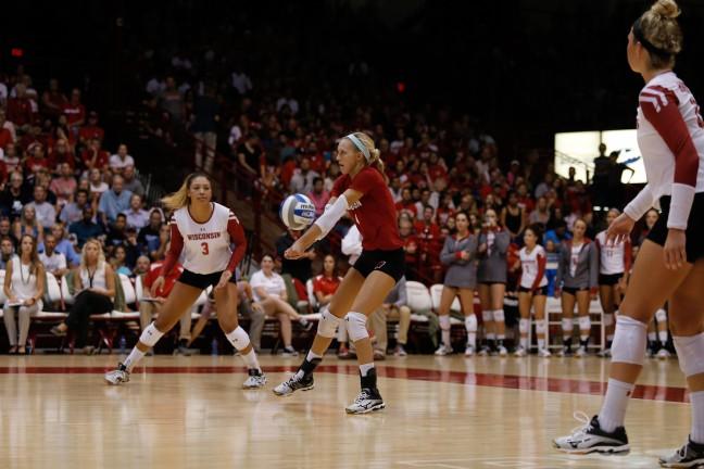 Volleyball%3A+Badgers+earn+one+more+weekend+to+dance+after+two+wins