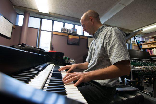 UW music professor finds keys to success through new invention