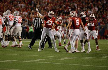 Wisconsin Badgers' Joel Stave, T.J. Watt both out with injuries