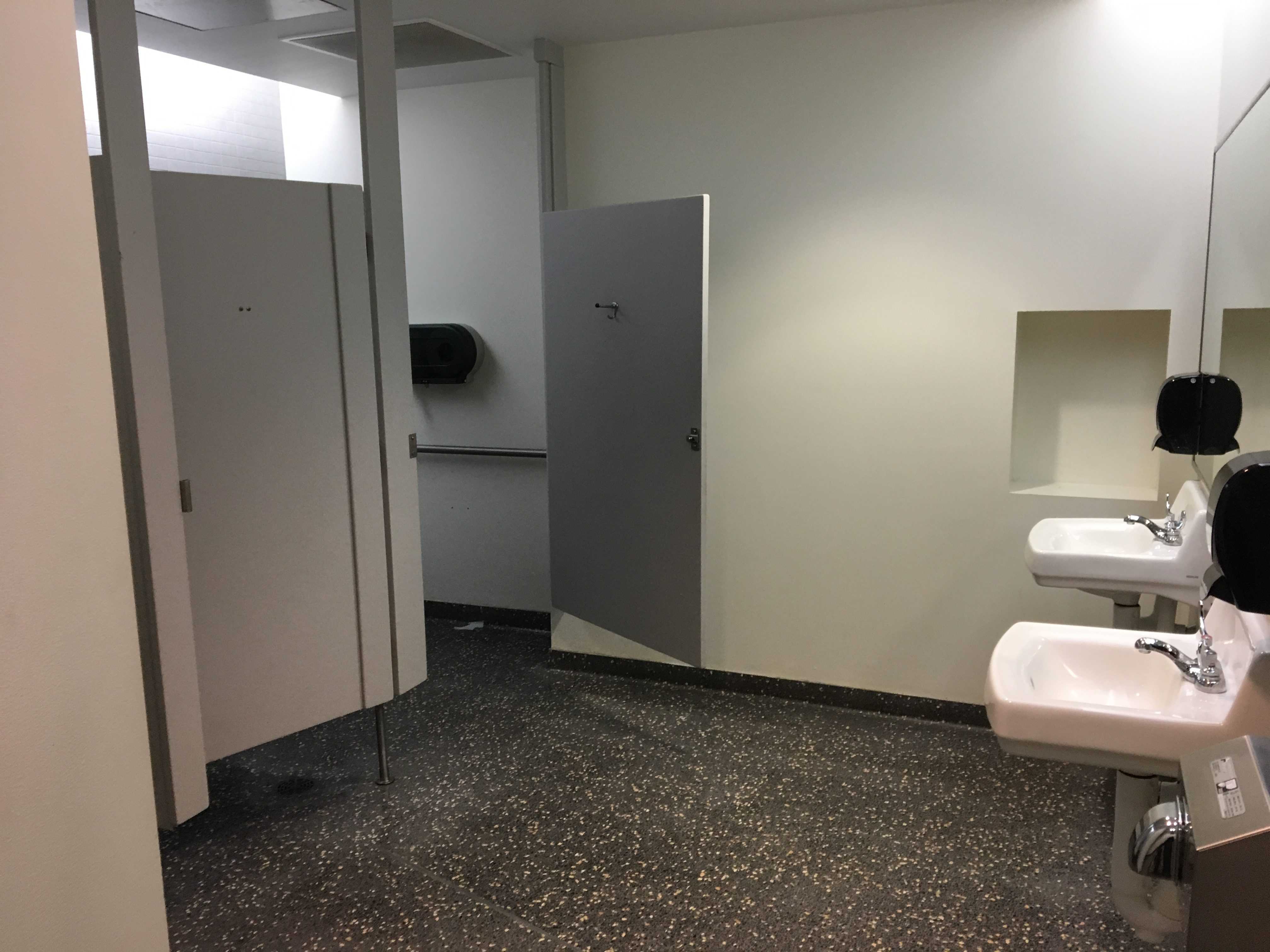 biote bathroom